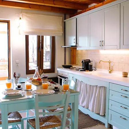 Myrtillo I Luxury Traditional House * Spanokhorion